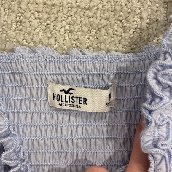 Hollister size medium blue ribbed tank top - Picture 2 of 3